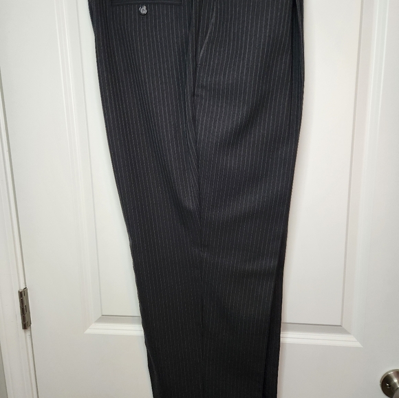 Men's Sean John Blue & Green Pinstripe 3 Piece Suit (shirt and tie not included) - Picture 8 of 8